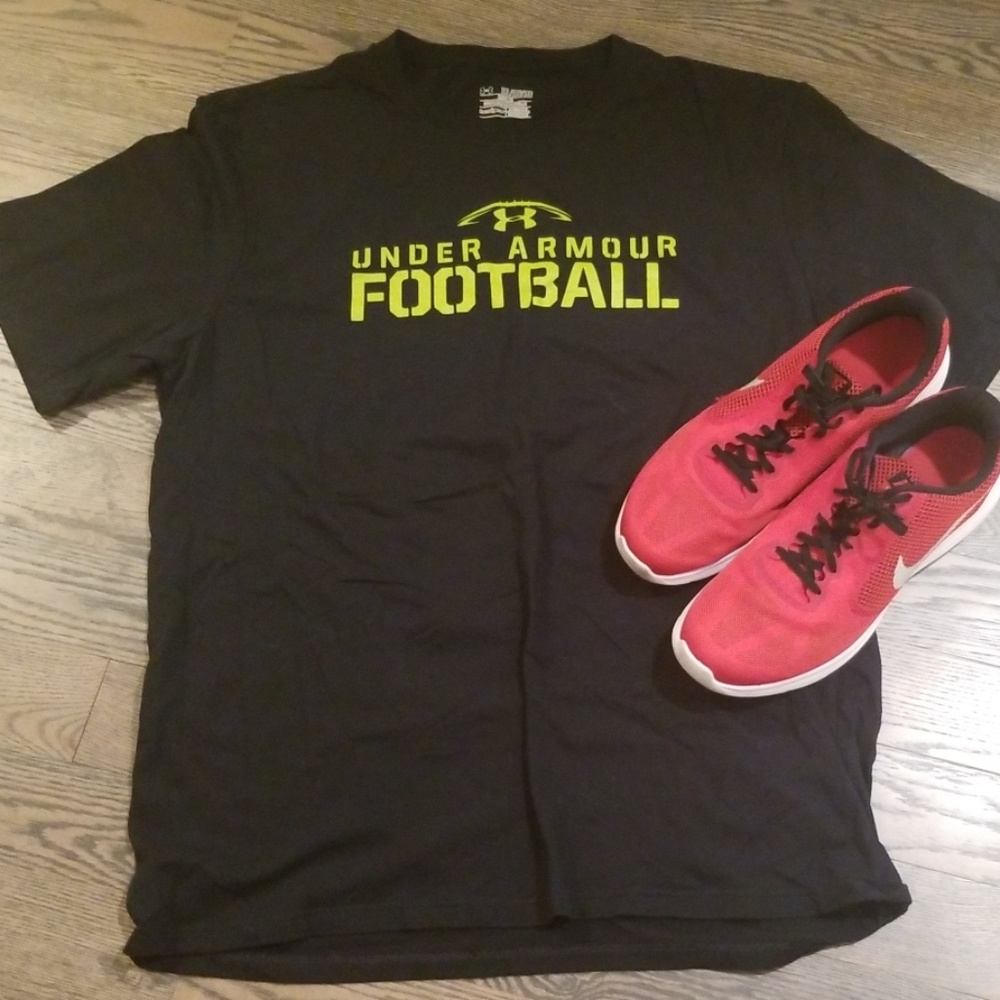 Under Armour heat gear football tshirt
